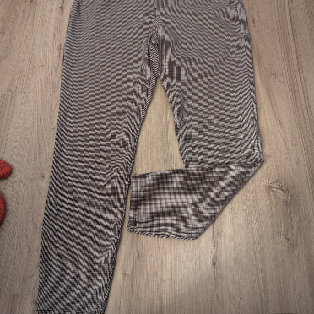 Reitmans Black and White Skinny Pants